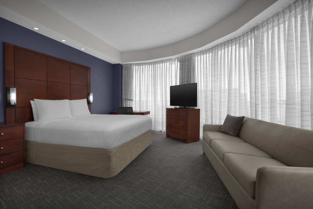 Guest Room. Photo Credit: Travel Industry Photos / Brett Patterson