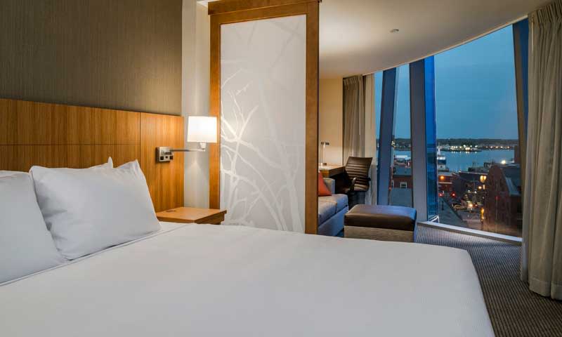 Guest Room. Photo Credit: Hyatt Place Portland Downtown Old Port Square