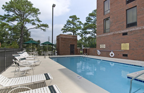 Hampton Inn Wilmington - University Area/Smith Creek Station – photo 2