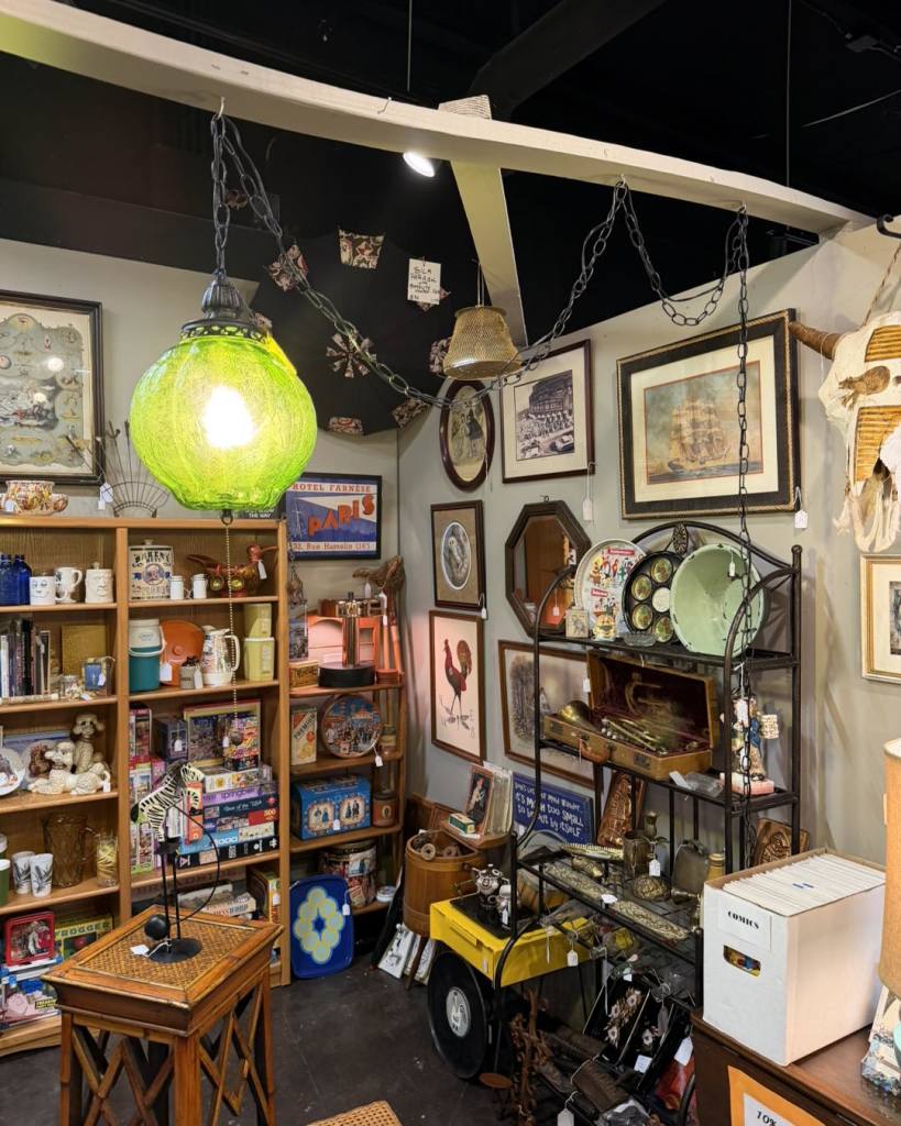 Azalea Antiques & Art – photo 2