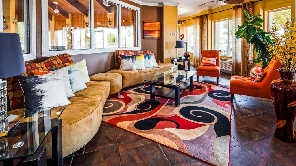 Spark by Hilton Wilmington Carolina Beach Rd – photo 1