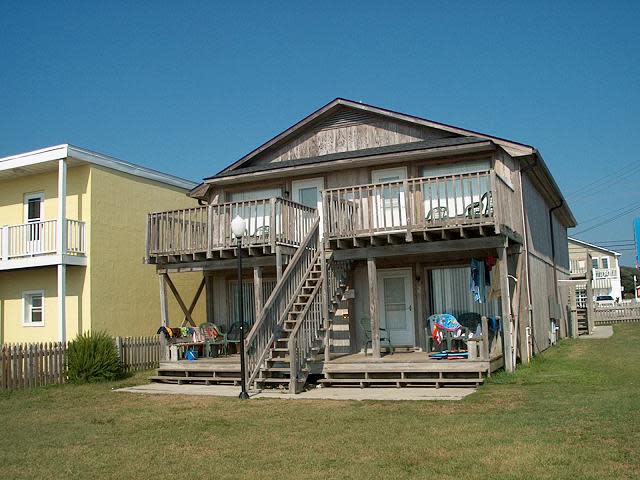 Blue Marlin Beach Vacation Lodging – photo 3