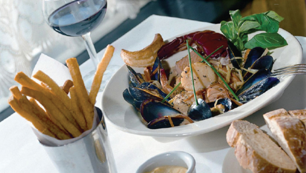 Caprice Bistro – photo 4