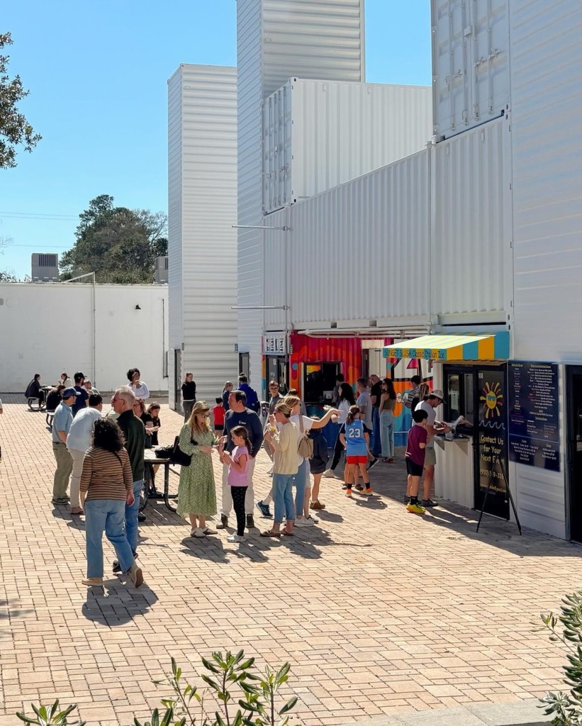 Cargo West Food Court – photo 2