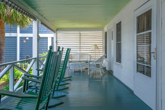 Carolina Temple Island Inn – photo 4