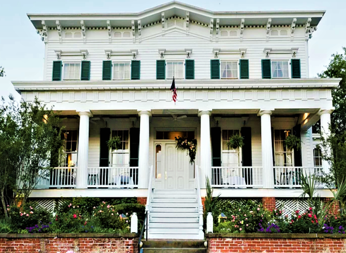Inn at City Club – photo 1