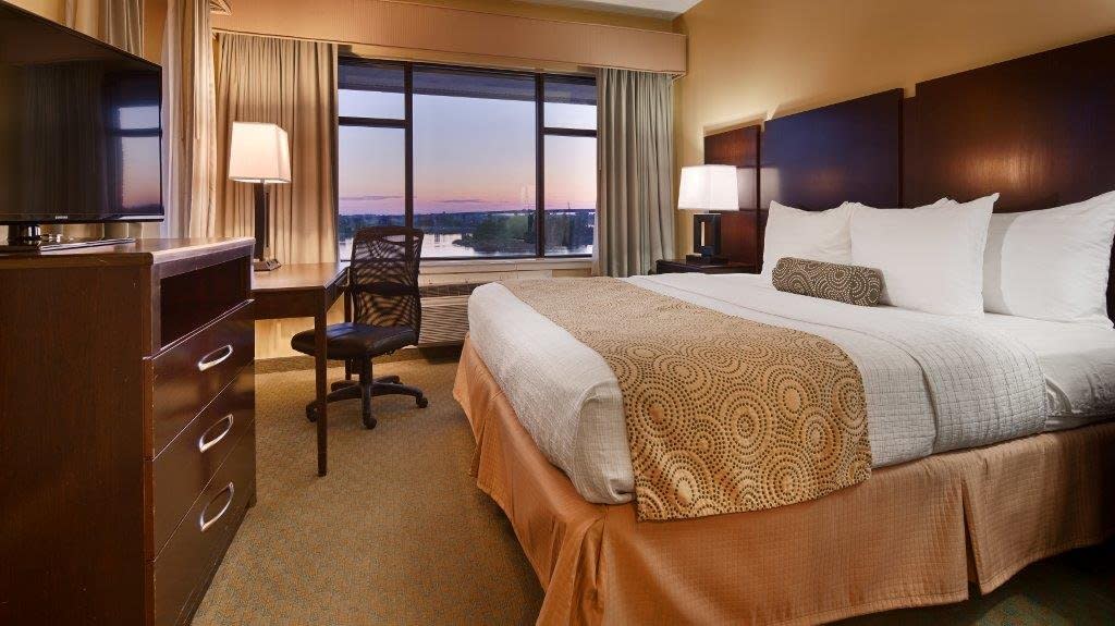 Best Western Plus Coastline Inn – photo 1