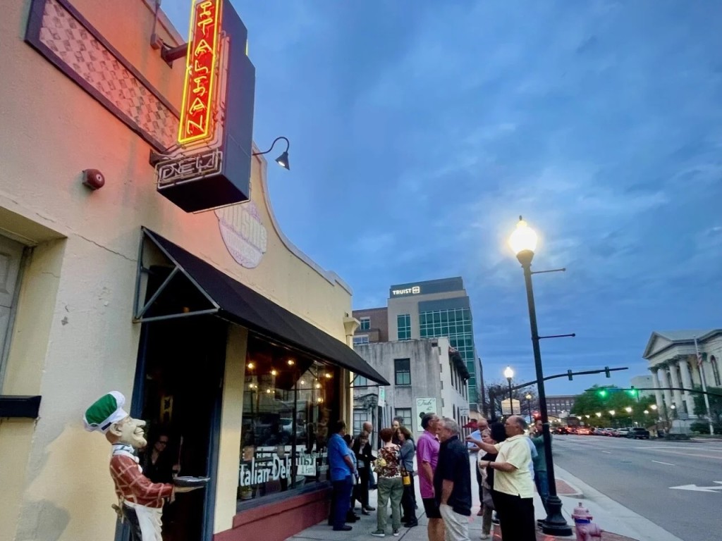 Cousins Italian Deli – photo 3