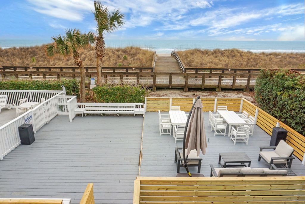 Boardwalk Inn – photo 4