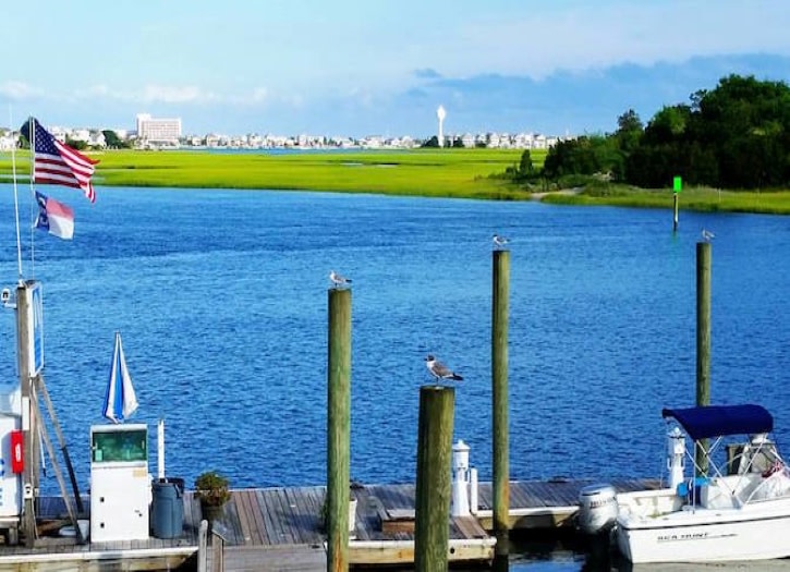 Dockside Marina – photo 1