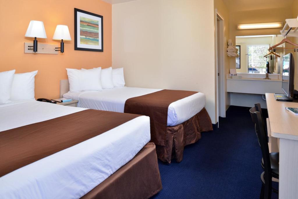 Suites on Market – photo 5