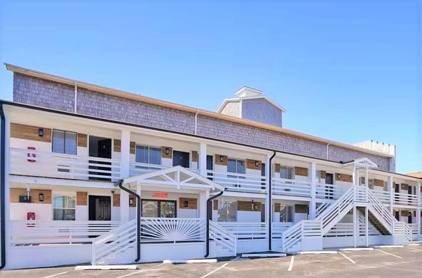 Dry Dock Inn – photo 3
