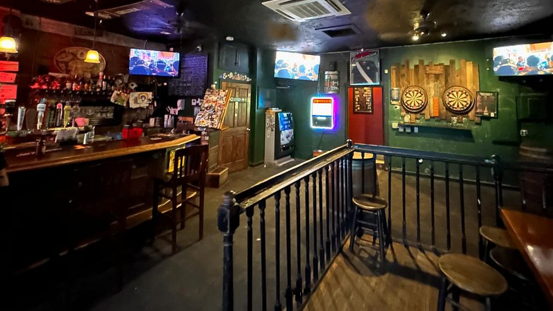 Duck & Dive Bar & Pub – photo 2