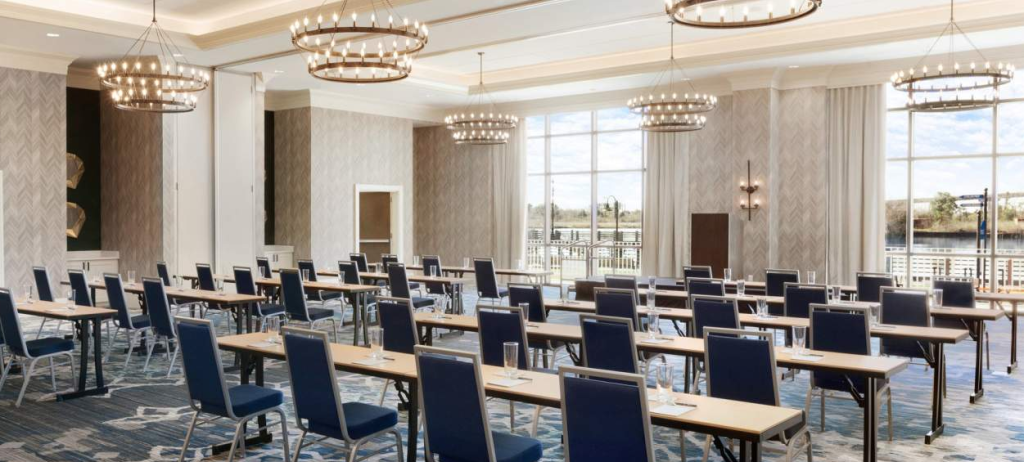 Embassy Suites Wilmington Riverfront Hotel – photo 6