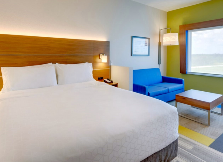 Holiday Inn Express Wilmington-Porters Neck – photo 1
