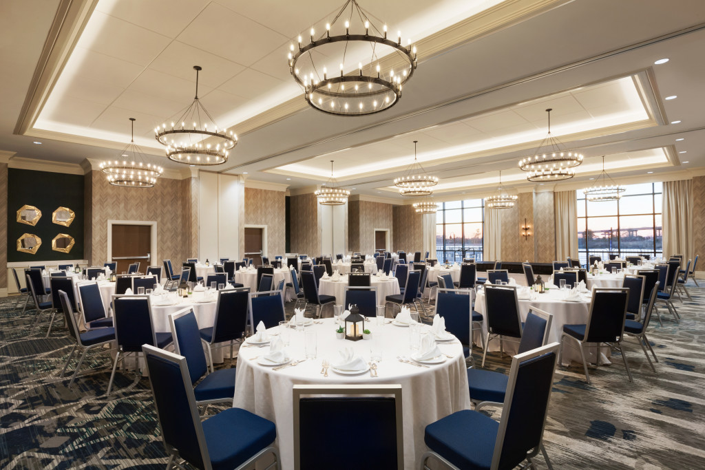 Embassy Suites Wilmington Riverfront Hotel – photo 1