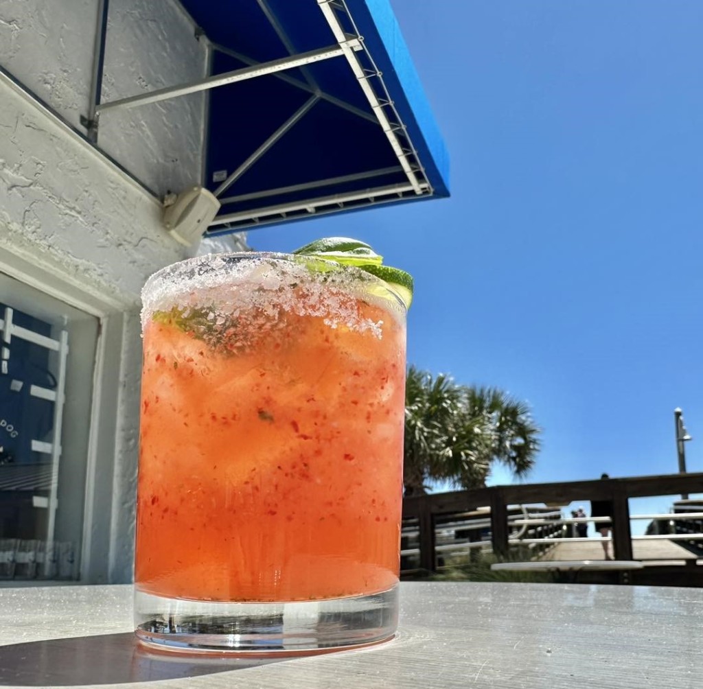 Sand Dollar Sports Bar CB – photo 3