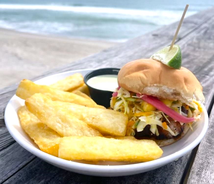 Ocean Grill & Tiki Bar – photo 3