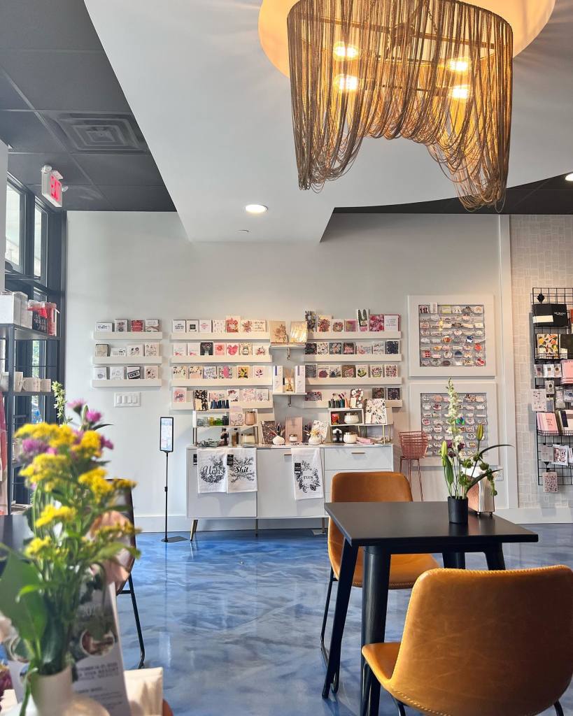 Periwink Boutique & Coffee Bar – photo 2