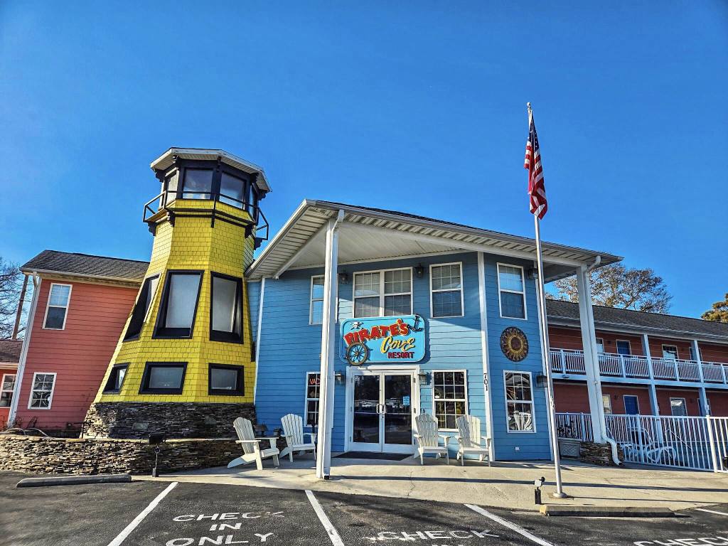 Pirates Cove Hotel – photo 2