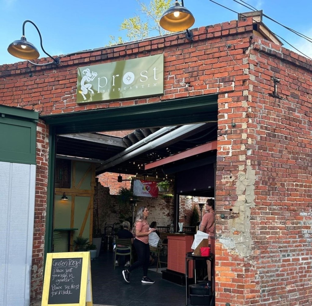 Prost Biergarten – photo 8