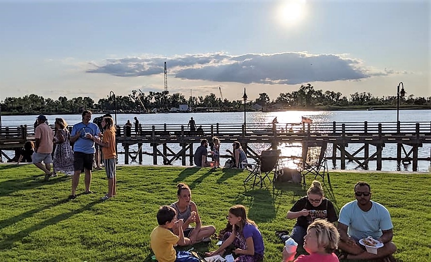 Riverfront Park – photo 3