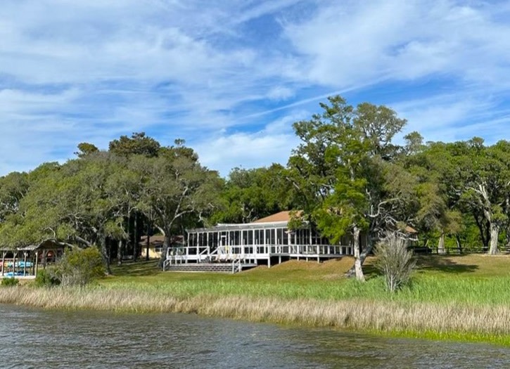 Riverview Restaurant – photo 1