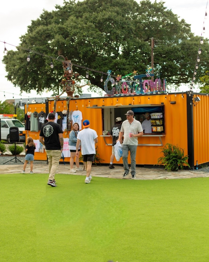 Food Truck Hub: Chow Town – photo 2