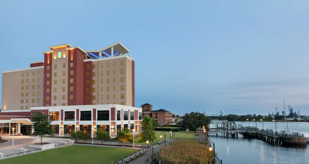 Embassy Suites Wilmington Riverfront Hotel – photo 8
