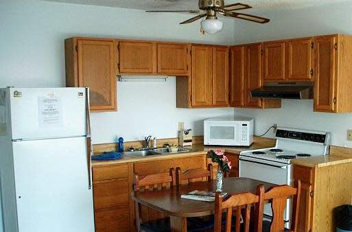 Blue Marlin Beach Vacation Lodging – photo 2