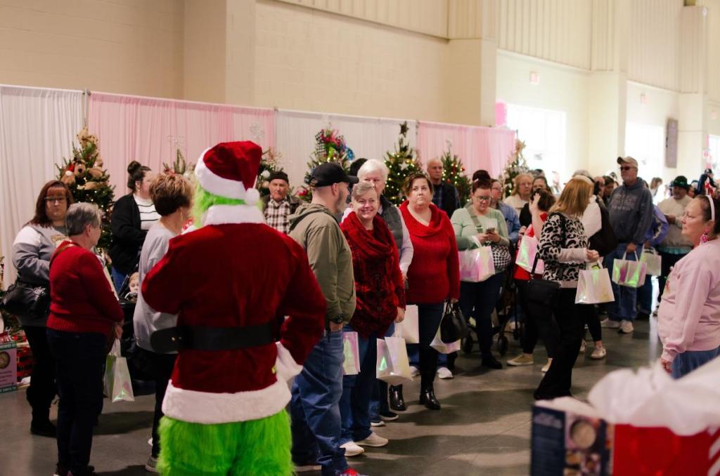 Wilmington Christmas Extravaganza – photo 2