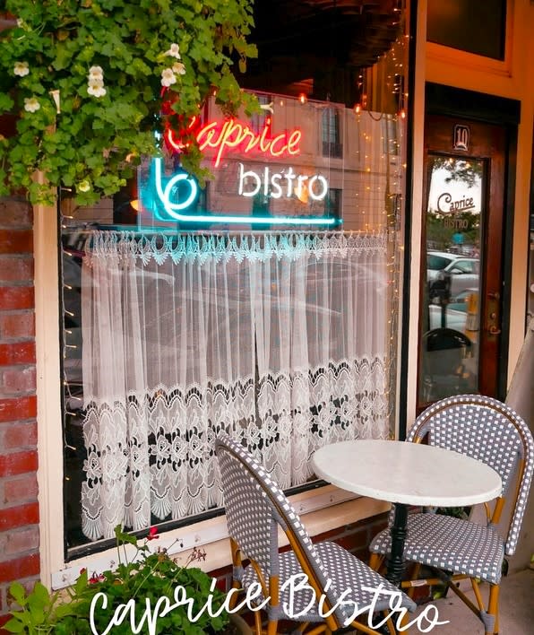 Caprice Bistro – photo 3