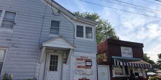 Gus's Hot Dogs in Watervilet