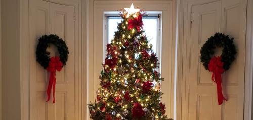 Ten Broeck Mansion Holiday House