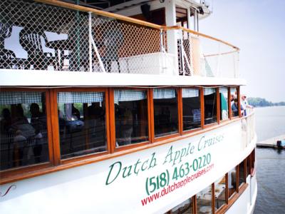 Dutch Apple Cruises Side Shot