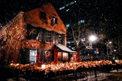 Olde English Snow