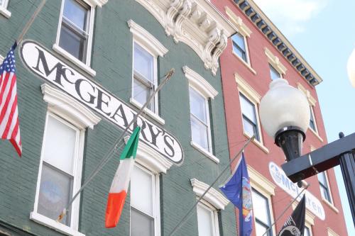 McGeary's Irish Pub 2