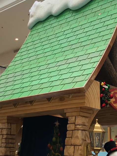 Santa Colonie Center