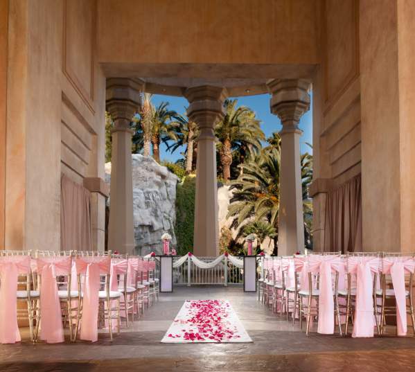 Mandalay Bay Resort And Casino Wedding Photo