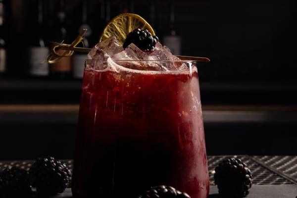 The Rise of Zero-Proof: How Luxury Hotels Are Reimagining the Cocktail Menu