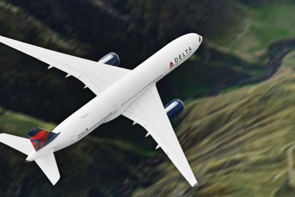 Delta Air Lines CEO Demonstrates Leadership During Hectic Travel Season