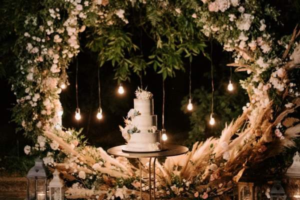 The Wedding Cake Comeback