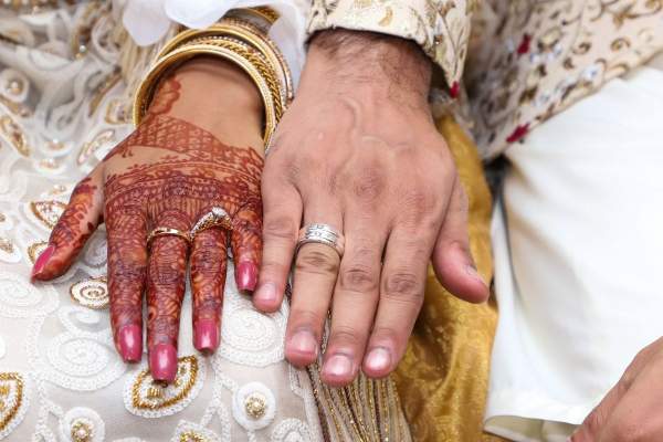 Tips for Planning a Bilingual Wedding for Your Clients