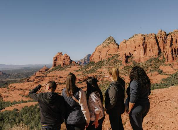 L'Auberge de Sedona Stuns with Red Rock Views for Weddings
