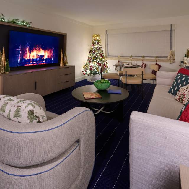 InterCon Miami Christmas Suite