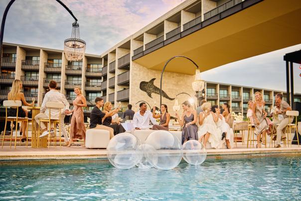 Devossion by Live Aqua Bubbles Soiree