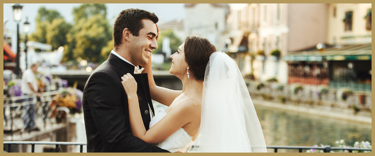 Holiday Weekend Wedding