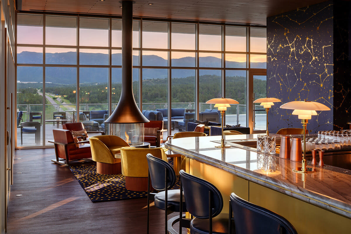 Hotel Polaris Aviator Bar