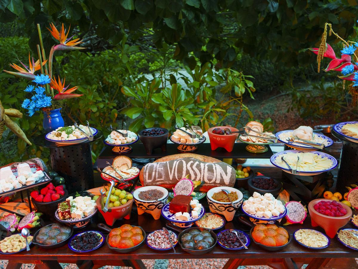 Devossion by Live Aqua Kahlo Prive Night