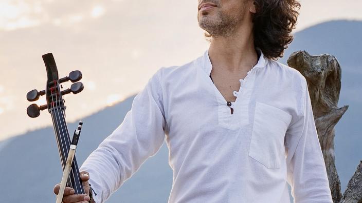 IAN MAKSIN in ANCHORAGE AK: Songs of Love and Peace - New Album Tour